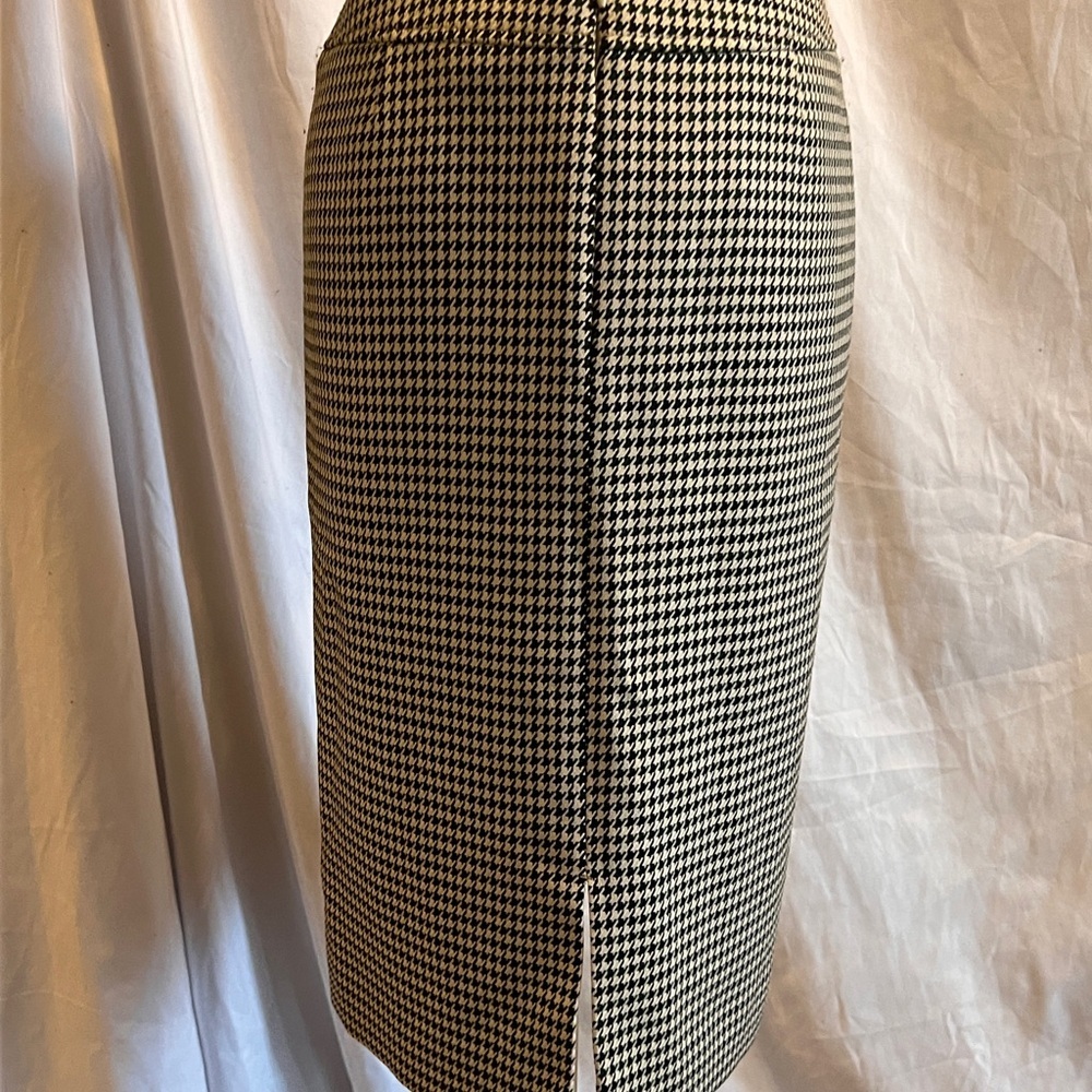Tahari houndstooth skirt - size 6 - Picture 8 of 12